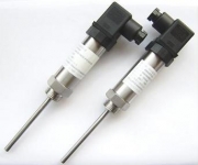 Lightweight integrated temperature transmitter